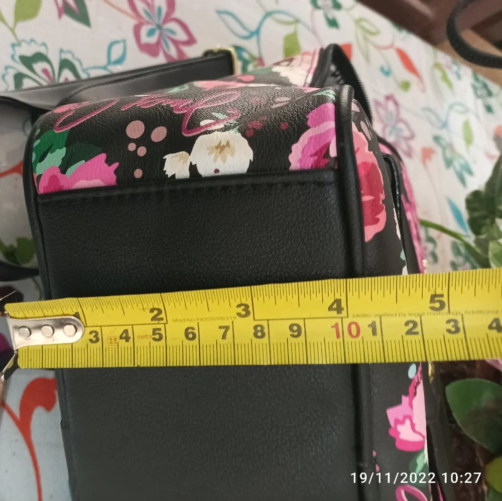 Authentic Floral Juicy Couture Peek-A-Bow Backpack NWT - Picture 11 of 14